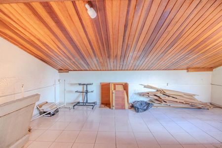 Casa à venda com 181m², 4 quartos e 3 vagasSótão