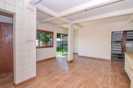 Casa à venda com 181m², 4 quartos e 3 vagasCozinha e Área de Serviço