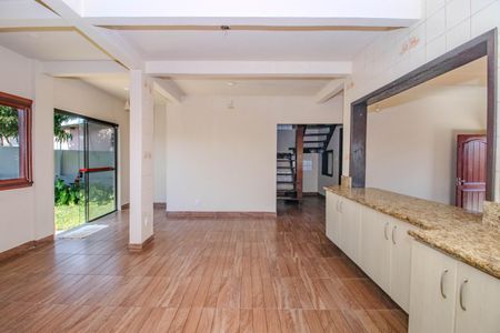 Casa à venda com 181m², 4 quartos e 3 vagasCozinha e Área de Serviço