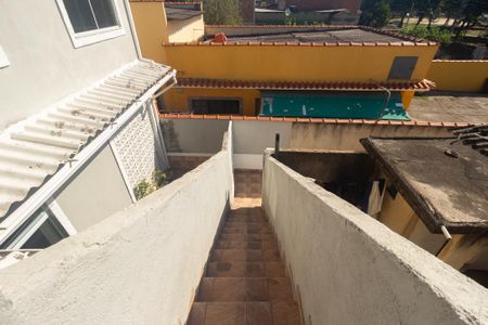Casa para alugar com 86m², 2 quartos e sem vagaEscada