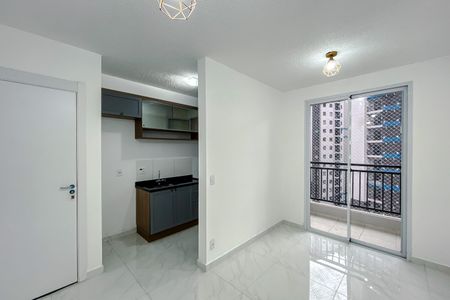 Apartamento à venda com 40m², 2 quartos e sem vaga Apartamento à venda com 40m², 2 quartos e sem vagaSala