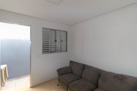 Casa de condomínio para alugar com 25m², 1 quarto e sem vagaQuarto