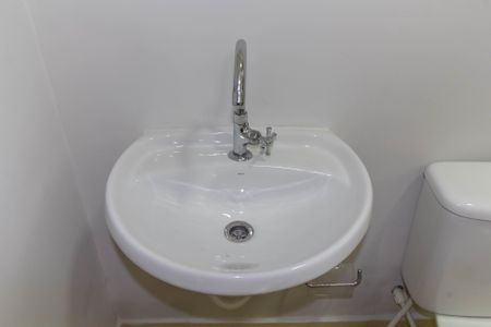 Casa de condomínio para alugar com 25m², 1 quarto e sem vagaBanheiro