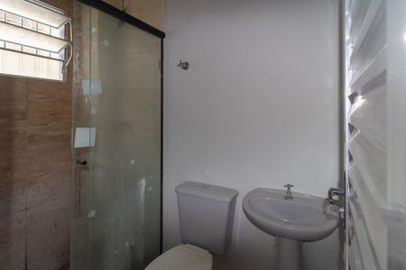 Casa de condomínio para alugar com 25m², 1 quarto e sem vagaBanheiro