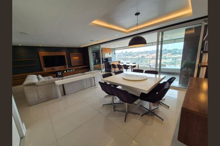 Apartamento à venda com 3 quartos, 180m² em Campo Belo, São Paulo
