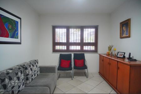 Sala de casa à venda com 3 quartos, 150m² em Canudos, Novo Hamburgo