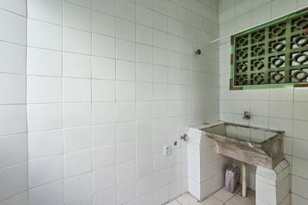 Apartamento para alugar com 70m², 2 quartos e 1 vagaÁrea de serviço