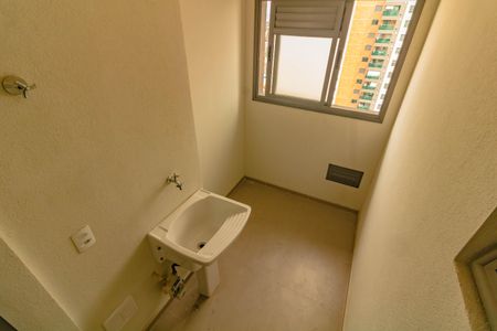 Apartamento à venda com 69m², 2 quartos e 1 vagaÁrea de Serviço