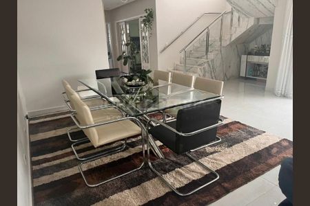 Casa à venda com 3 quartos, 390m² em Jardim Santa Helena, São Paulo