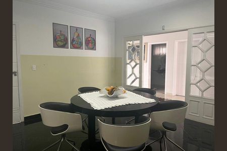 Casa à venda com 3 quartos, 390m² em Jardim Santa Helena, São Paulo