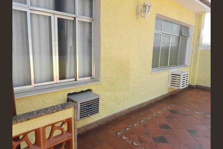 Apartamento à venda com 142m², 2 quartos e 1 vaga