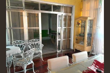 Apartamento à venda com 142m², 2 quartos e 1 vaga