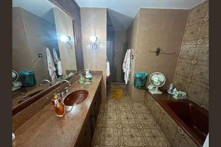 Apartamento à venda com 270m², 5 quartos e 2 vagas