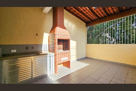 Casa de condomínio para alugar com 90m², 3 quartos e 2 vagas Casa de condomínio para alugar com 90m², 3 quartos e 2 vagasChurrasqueira