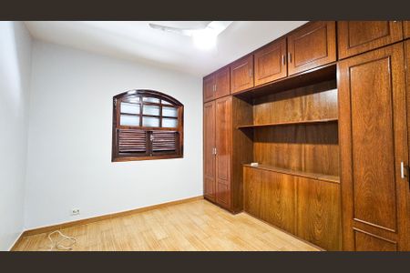 Casa de condomínio para alugar com 90m², 3 quartos e 2 vagas Casa de condomínio para alugar com 90m², 3 quartos e 2 vagasQuarto 3
