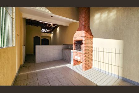 Casa de condomínio para alugar com 90m², 3 quartos e 2 vagas Casa de condomínio para alugar com 90m², 3 quartos e 2 vagasChurrasqueira