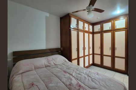 Apartamento à venda com 154m², 3 quartos e 2 vagas Apartamento à venda com 154m², 3 quartos e 2 vagasQuarto 2