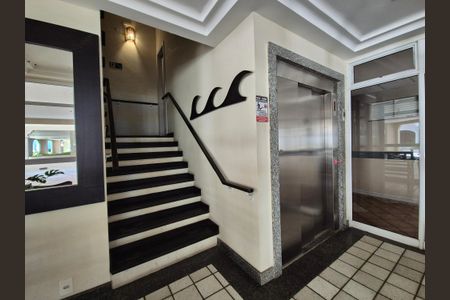 Apartamento à venda com 154m², 3 quartos e 2 vagas Apartamento à venda com 154m², 3 quartos e 2 vagasHall de entrada