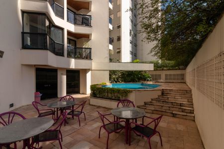 Apartamento à venda com 58m², 2 quartos e 1 vaga Apartamento à venda com 58m², 2 quartos e 1 vagaÁrea comum - Piscina