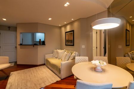 Apartamento à venda com 58m², 2 quartos e 1 vaga Apartamento à venda com 58m², 2 quartos e 1 vagaSala