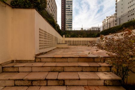 Apartamento à venda com 58m², 2 quartos e 1 vaga Apartamento à venda com 58m², 2 quartos e 1 vagaÁrea comum - Piscina