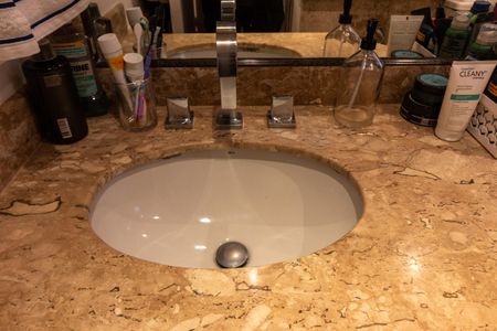 Apartamento à venda com 58m², 2 quartos e 1 vaga Apartamento à venda com 58m², 2 quartos e 1 vagaBanheiro da Suíte