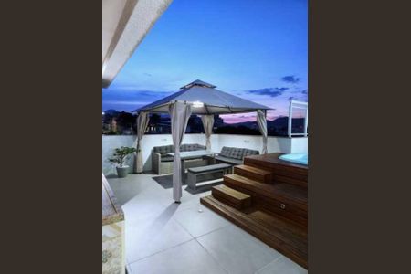 Apartamento à venda com 136m², 3 quartos e 2 vagas