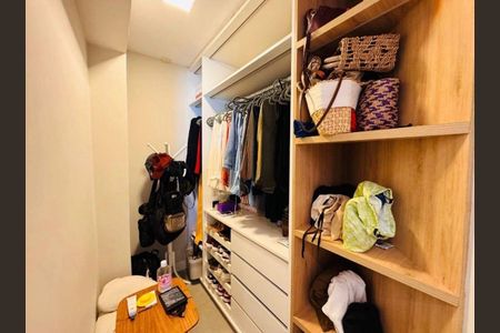 Apartamento à venda com 130m², 2 quartos e 1 vagaQuarto