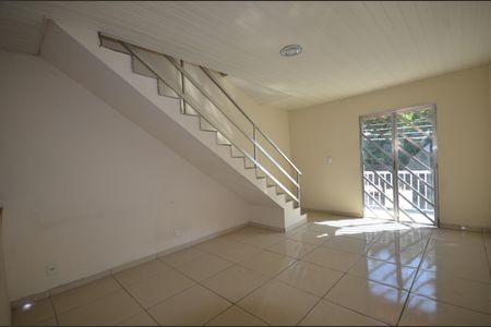 Apartamento para alugar com 96m², 2 quartos e sem vagaSala