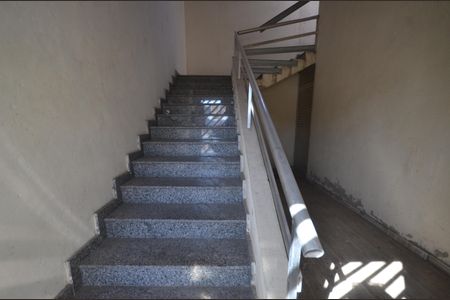 Apartamento para alugar com 96m², 2 quartos e sem vagaEscada 