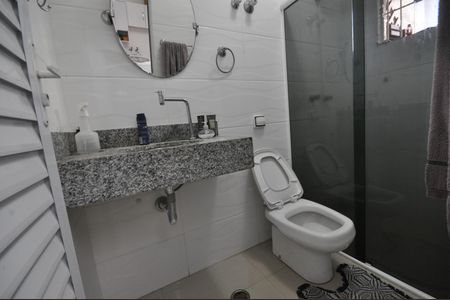 Casa à venda com 135m², 3 quartos e 3 vagasBanheiro de Serviço