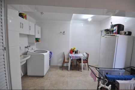 Casa à venda com 135m², 3 quartos e 3 vagasÁrea de serviço