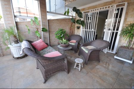 Casa à venda com 135m², 3 quartos e 3 vagasVaranda gourmet