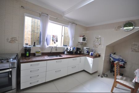 Casa à venda com 135m², 3 quartos e 3 vagasCozinha