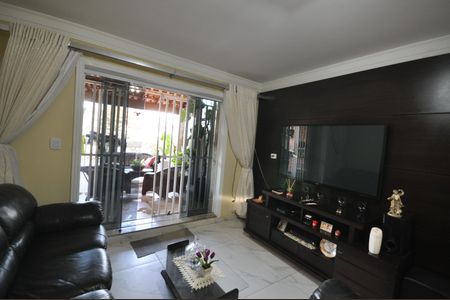 Sala de casa à venda com 3 quartos, 135m² em Parque Vitoria, São Paulo