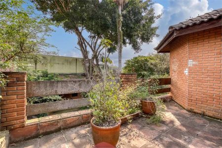 Casa à venda com 379m², 6 quartos e 4 vagas