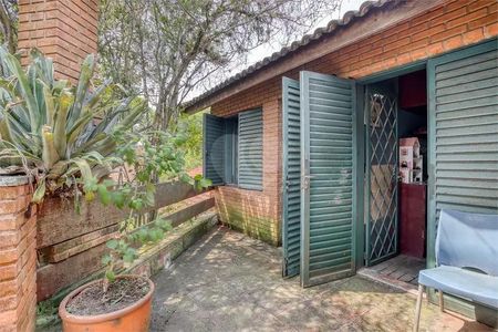 Casa à venda com 379m², 6 quartos e 4 vagas