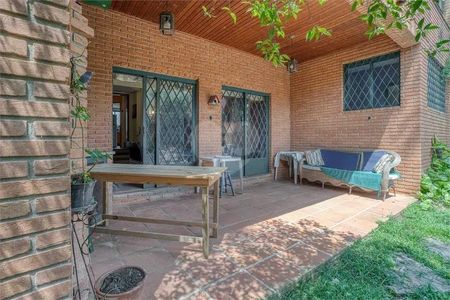 Casa à venda com 379m², 6 quartos e 4 vagas