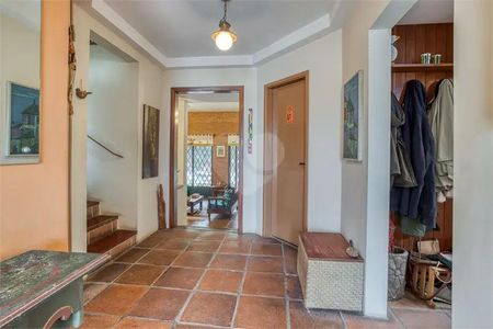 Casa à venda com 379m², 6 quartos e 4 vagas