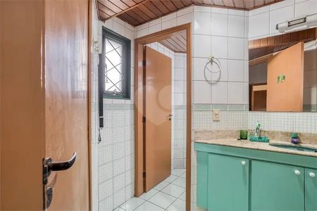 Casa à venda com 379m², 6 quartos e 4 vagas