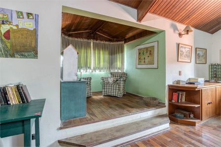 Casa para alugar com 6 quartos, 379m² em Jardim Petropolis, São Paulo