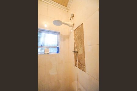 Casa à venda com 80m², 2 quartos e 2 vagasBanheiro