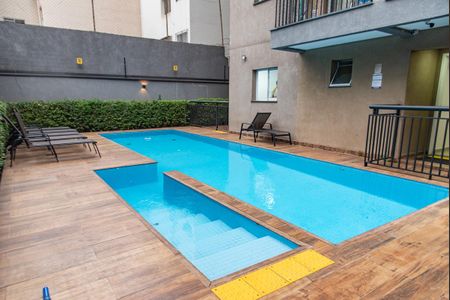 Studio à venda com 27m², 1 quarto e sem vagaPiscina