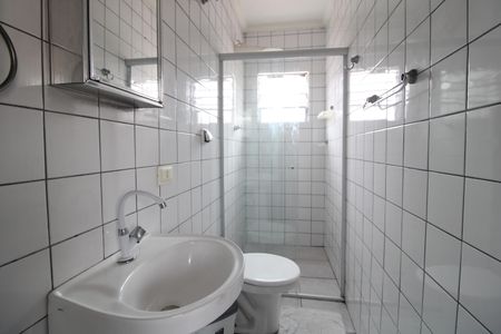 Banheiro de kitnet/studio para alugar com 1 quarto, 30m² em Jardim Anhanguera, São Paulo