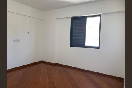 Apartamento à venda com 107m², 4 quartos e 2 vagasFoto 06