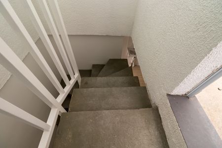 Apartamento à venda com 60m², 1 quarto e sem vagaEscada de acesso terraço