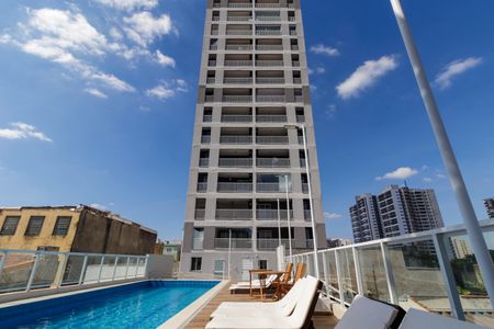 Apartamento à venda com 60m², 1 quarto e sem vagaÁrea comum - Piscina