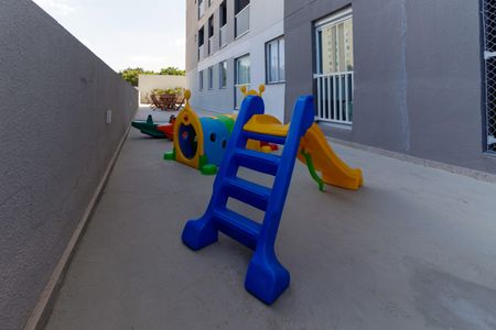 Apartamento à venda com 60m², 1 quarto e sem vagaÁrea comum - Playground