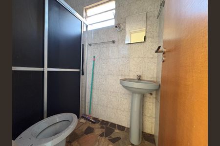 Casa para alugar com 50m², 1 quarto e sem vaga Casa para alugar com 50m², 1 quarto e sem vagaBanheiro