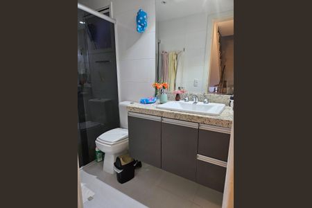 Casa de condomínio para alugar com 122m², 3 quartos e 1 vagaBanheiro